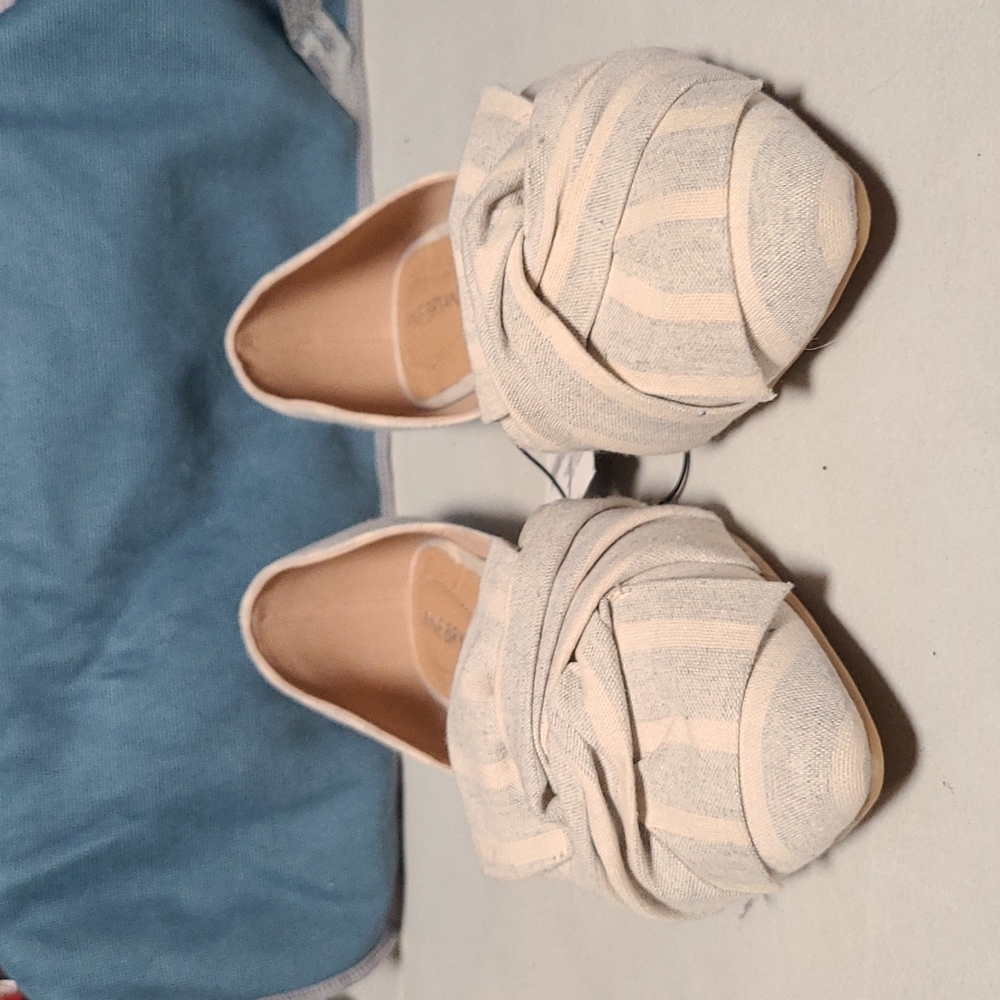 Lane Bryant fabric flats size 7W